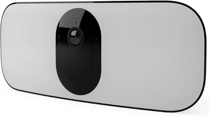 Arlo Floodlight Ueberwachungskamera